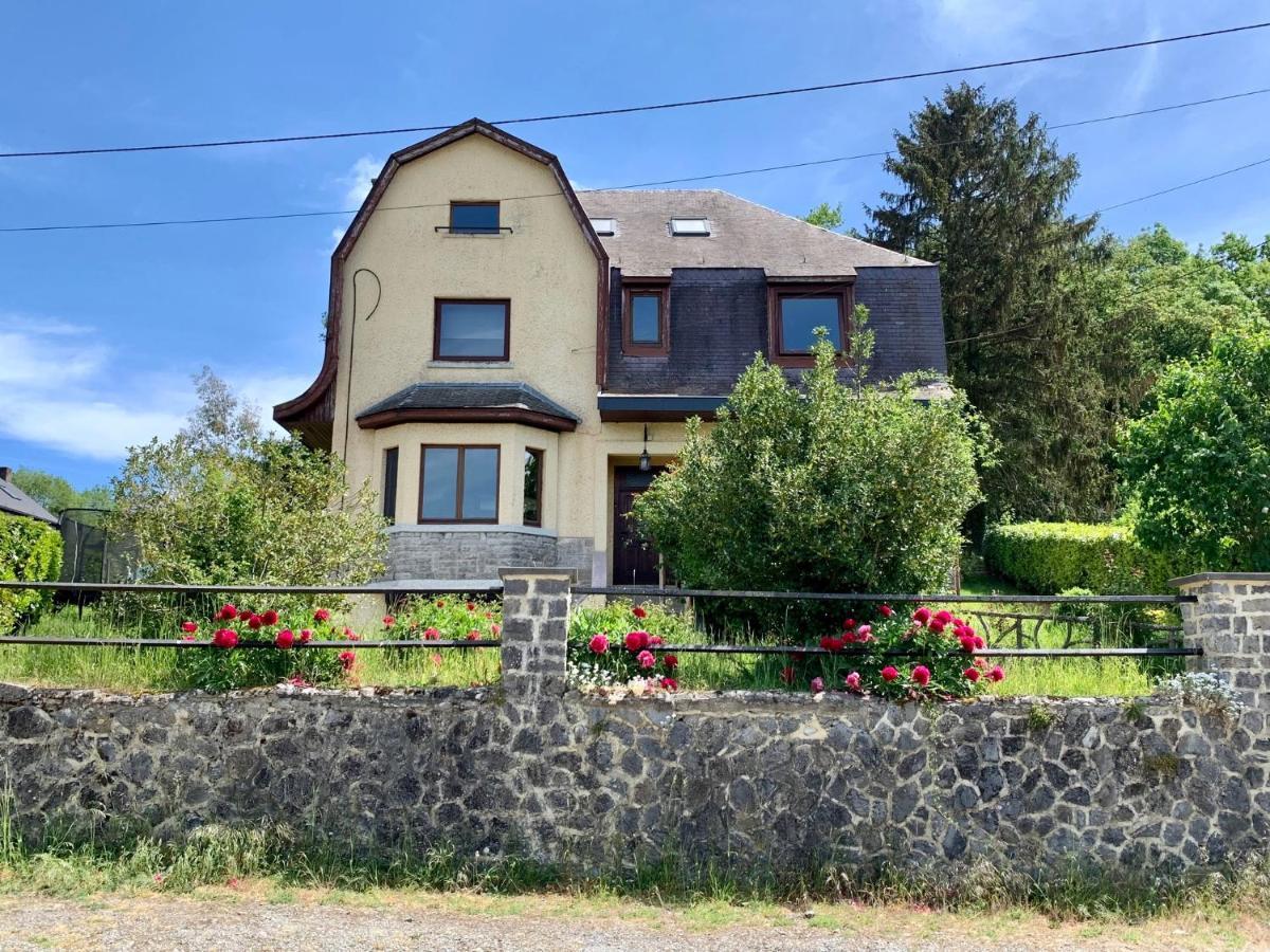 Gezellige Villa Met Open Haard En Zonnige Tuin. Doische エクステリア 写真